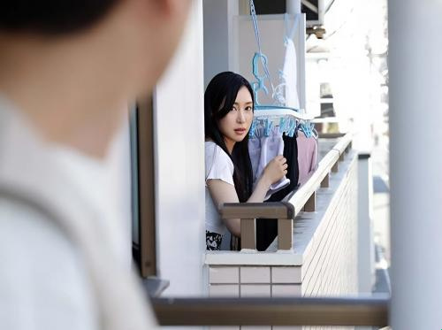 Xin lỗi chồng em đã mê mẩn con cặc anh hàng xóm