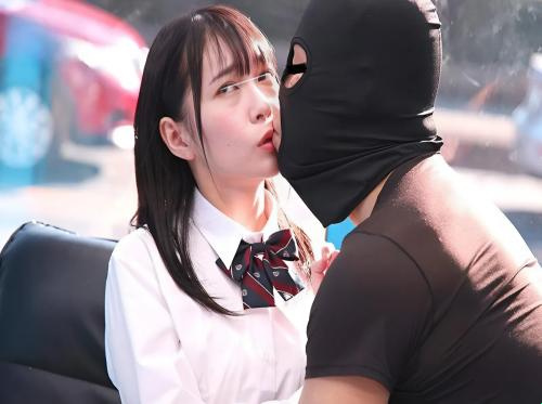 Chiếc xe tình dục giữa đường phố