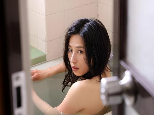 Vợ dâm và tên chồng cũ đáng ghét