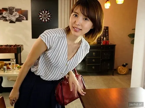 女同事勾引我出差