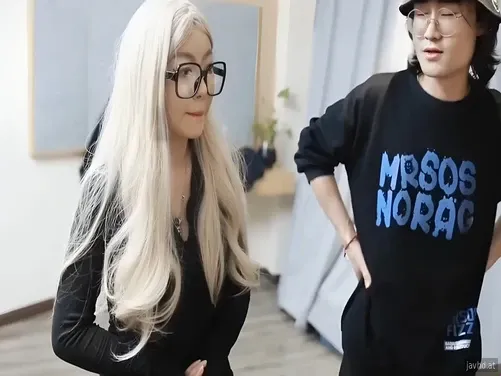 在电影中第一次操我姐姐