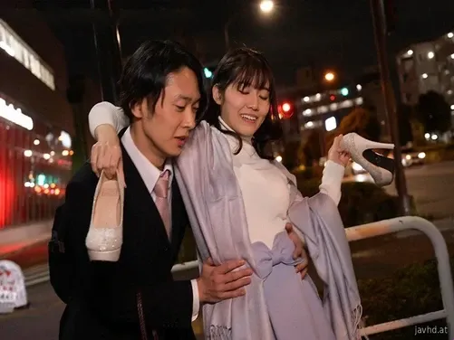 在班會上再次見到她在學校的好朋友